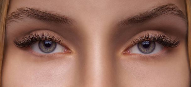 How to Properly Remove Lash Extensions at Home